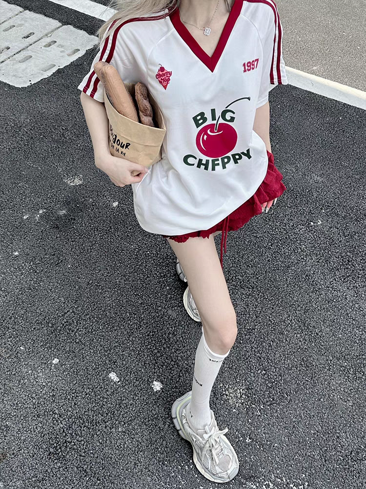 American college style T-shirt women's summer new fruit print v-neck jersey short-sleeved loose casual sports top trend